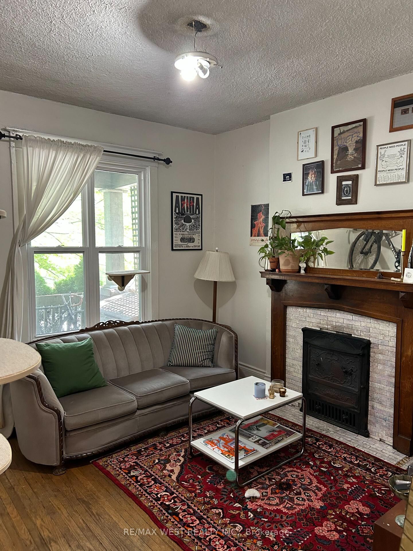 Property Photo:  1504 Dufferin Street 1  ON M6H 3L4 