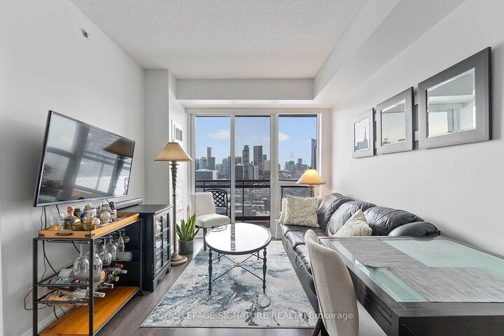 Property Photo: 225 Sackville Street 1405 ON M5A 3H1