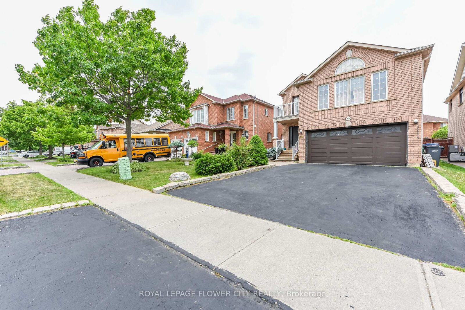 Property Photo: 46 Pertosa Drive ON L6X 4W8