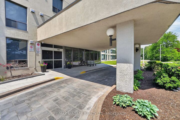 Property Photo:  81 Scott Street 501  ON L2N 7L5 