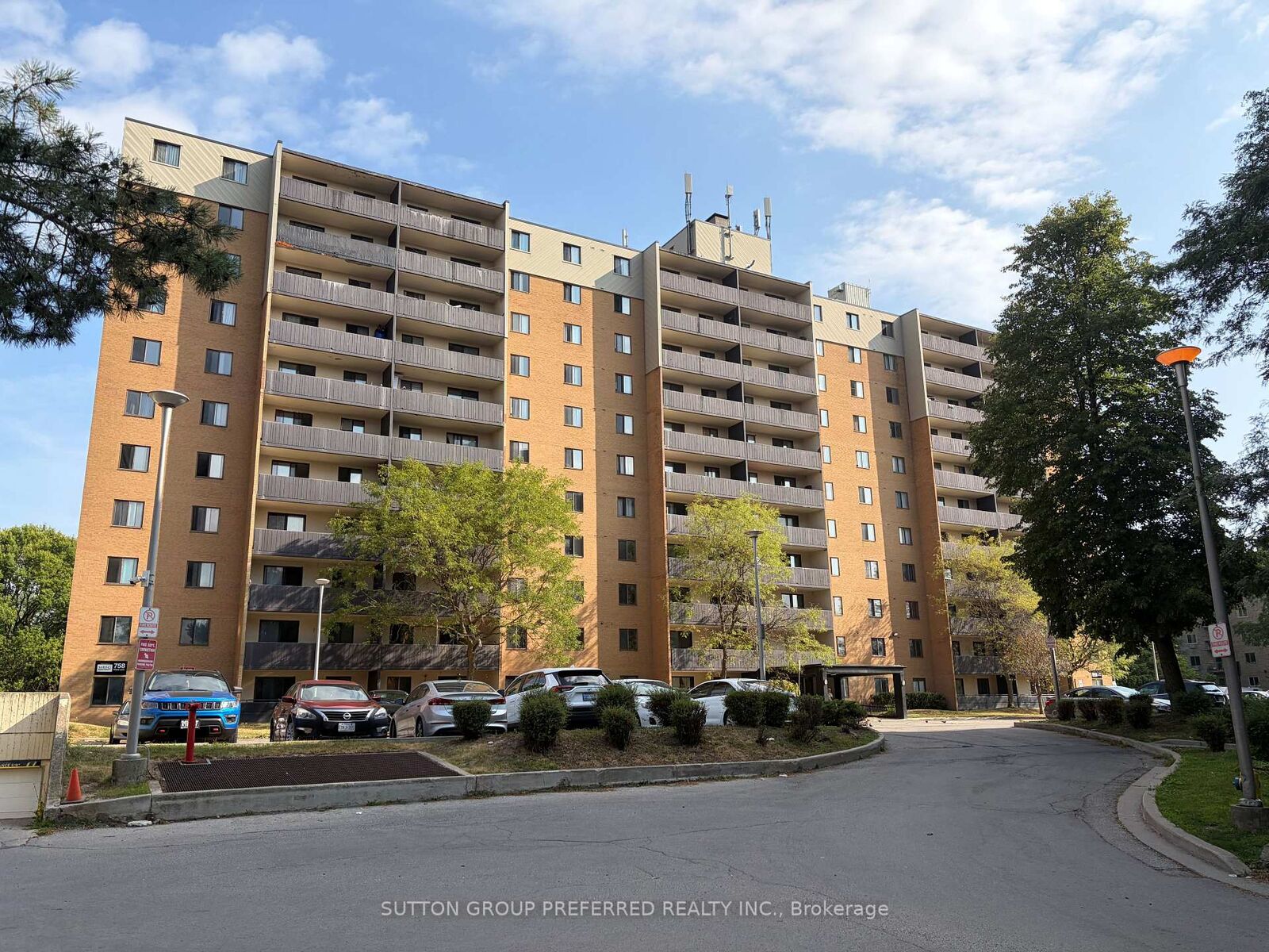 Property Photo:  758 Kipps Lane 1004  ON N5Y 4Y1 