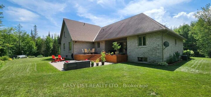 Property Photo: 110 Monck Square ON K0J 1P0