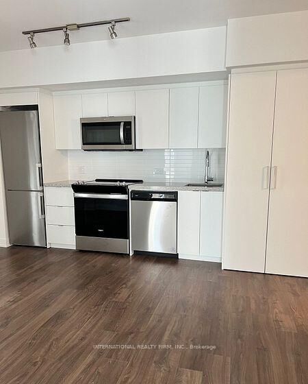 Property Photo:  30 Tretti Way 1016  ON M3H 0E3 