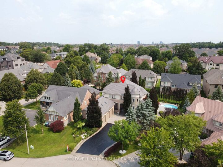 10 Pride Court — photo 1