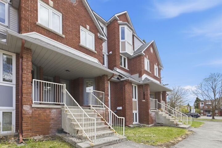 Property Photo:  390 Briston Private 3  ON K1G 5R3 