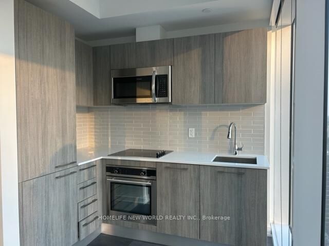 Property Photo:  3 Gloucester Street 2708  ON M4Y 0C6 