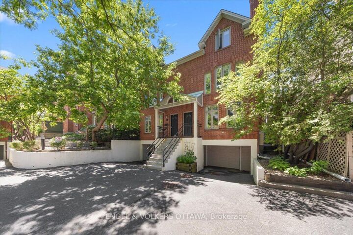 Property Photo: 72 Greenfield Avenue 4 ON K1S 0X7