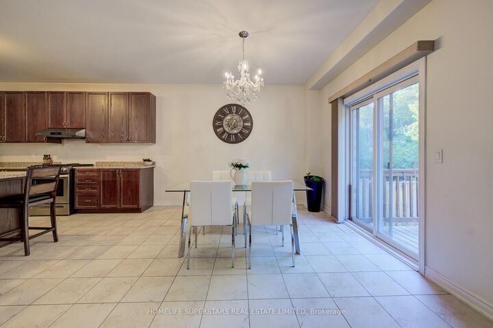 Property Photo:  27 Upperview Place  ON L1R 0N4 