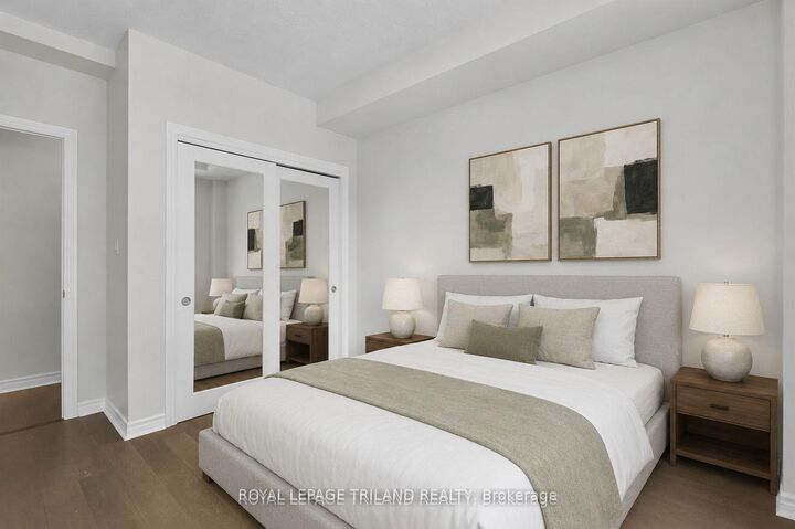 Property Photo:  1030 Coronation Drive 111  ON N6G 0G5 