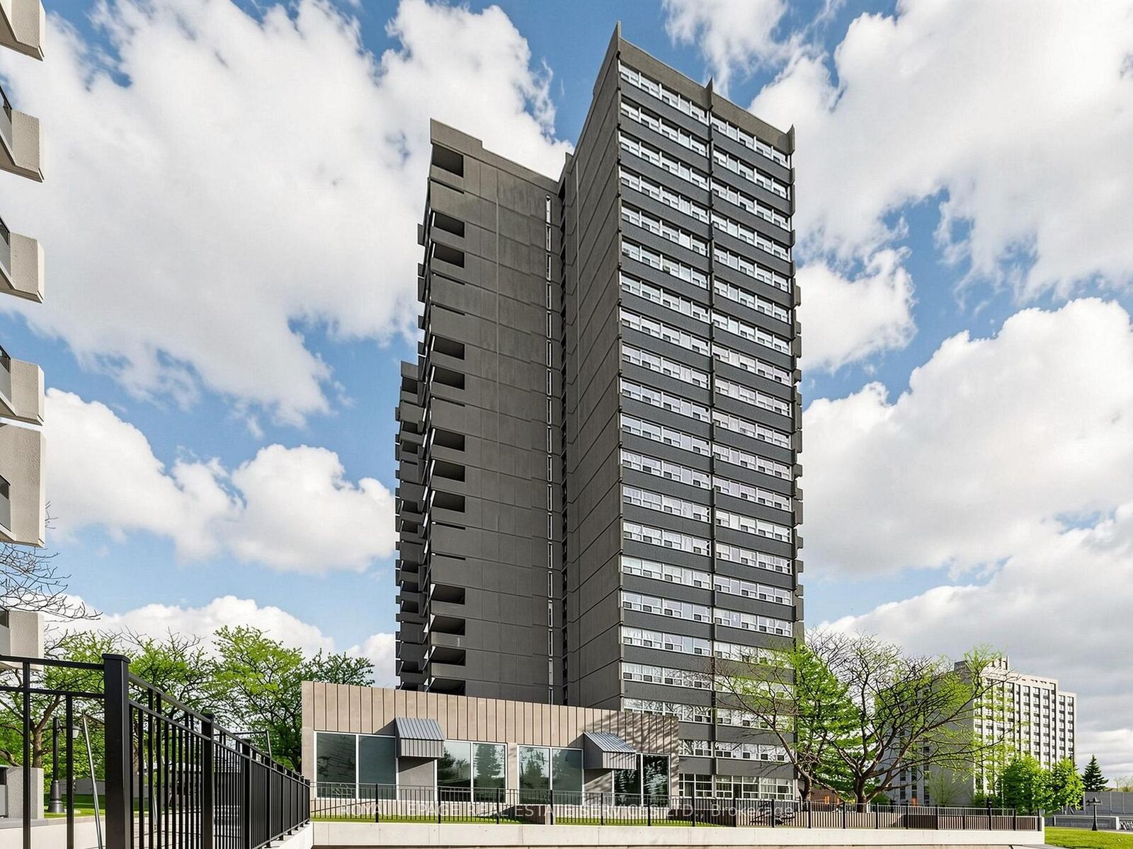 Property Photo:  4091 Sheppard Avenue E 2101  ON M1S 3H2 