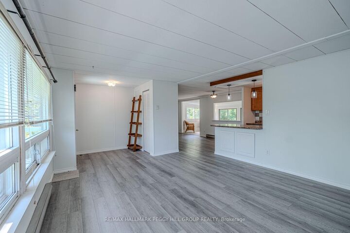 Property Photo: 85 Hawthorne Drive ON L9S 1N5