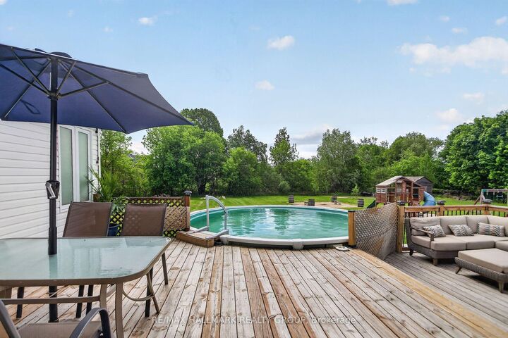 Property Photo: 7414 Dawn Tara Drive ON K4P 1P4