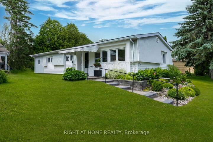 15 Flora Drive — photo 1