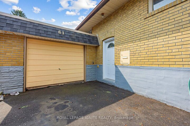 Property Photo:  61 Jarwick Drive Bsmt  ON M1H 2H1 