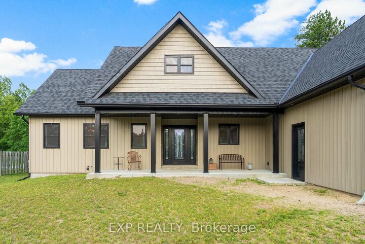 Property Photo: 51 Yantha Crescent ON K0J 1B0