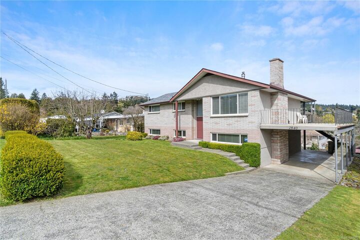 Property Photo:  2840 Haliday Cres  BC V9S 3M9 
