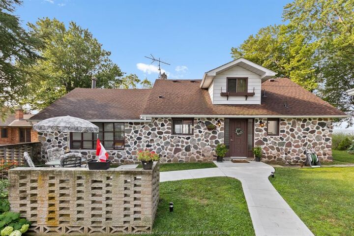 Property Photo: 611 Poplar Bluff ON N0R 1G0