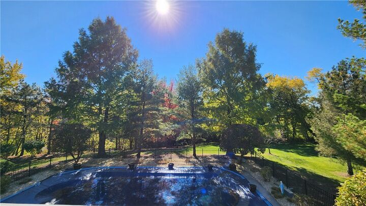 Property Photo: 32 Hawthorne Ln PA 15642