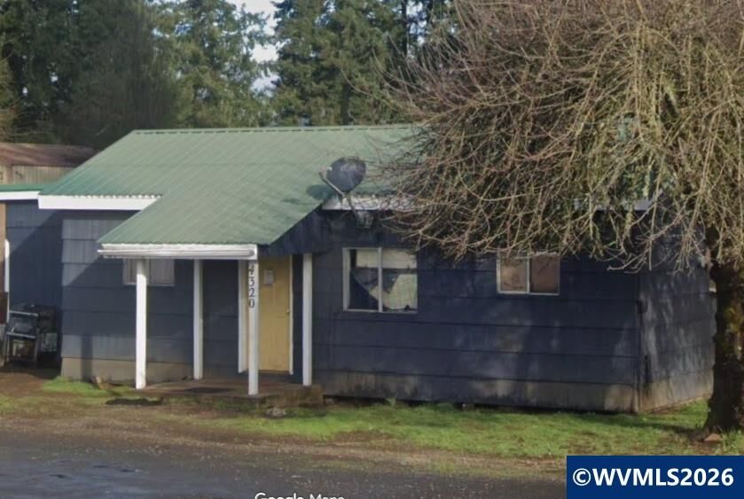 Property Photo:  4320 Nandina St  OR 97386 