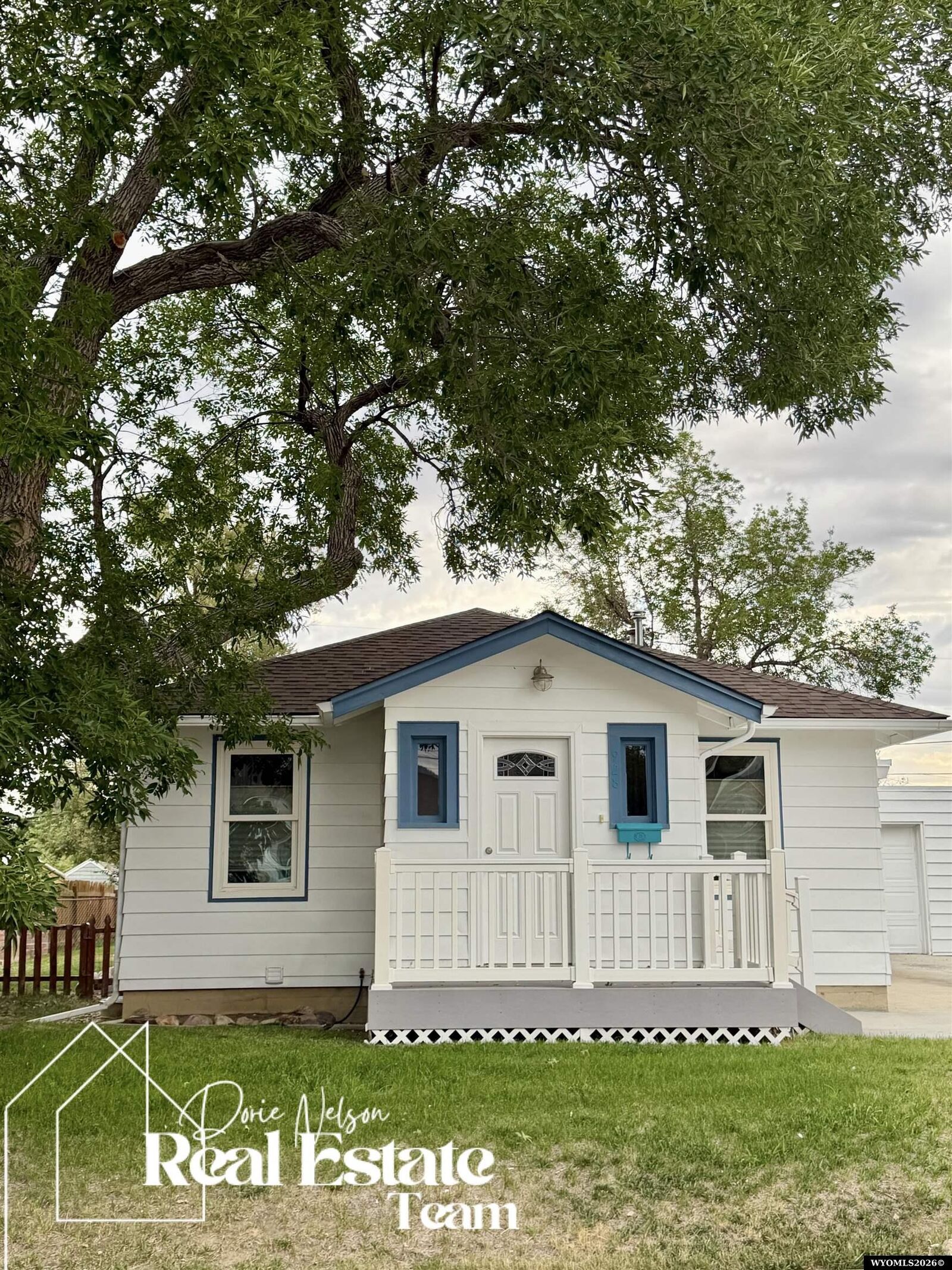 Property Photo:  928 E 14th St  WY 82601 