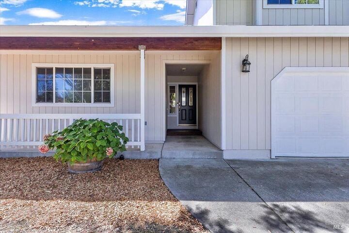 Property Photo:  2802 Marlow Road  CA 95403 