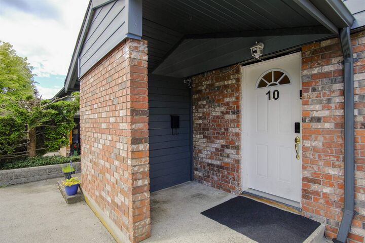 Property Photo:  10736 Guildford Drive 10  BC V3R 1W6 