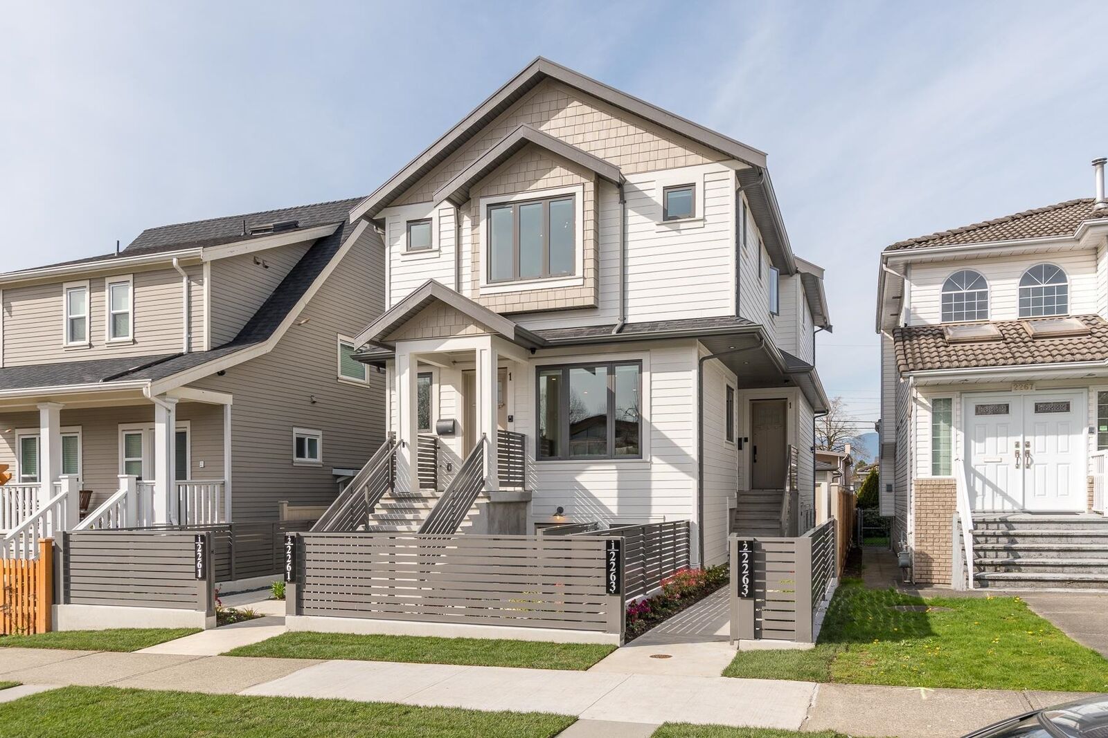 Property Photo:  2263 E 35th Street 2  BC V5P 1C1 