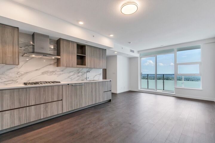 Property Photo: 13778 100 Avenue 3102 BC V3T 0V3