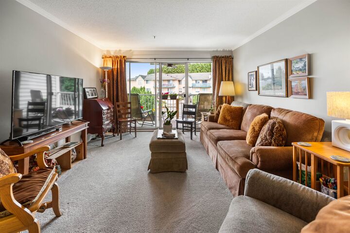 Property Photo: 31850 Union Avenue 114 BC V2T 4V2