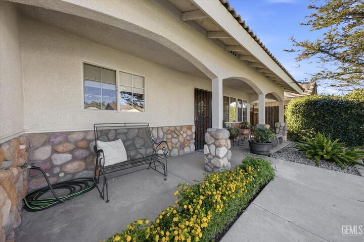 Property Photo: 4819 Goal Point Street CA 93312