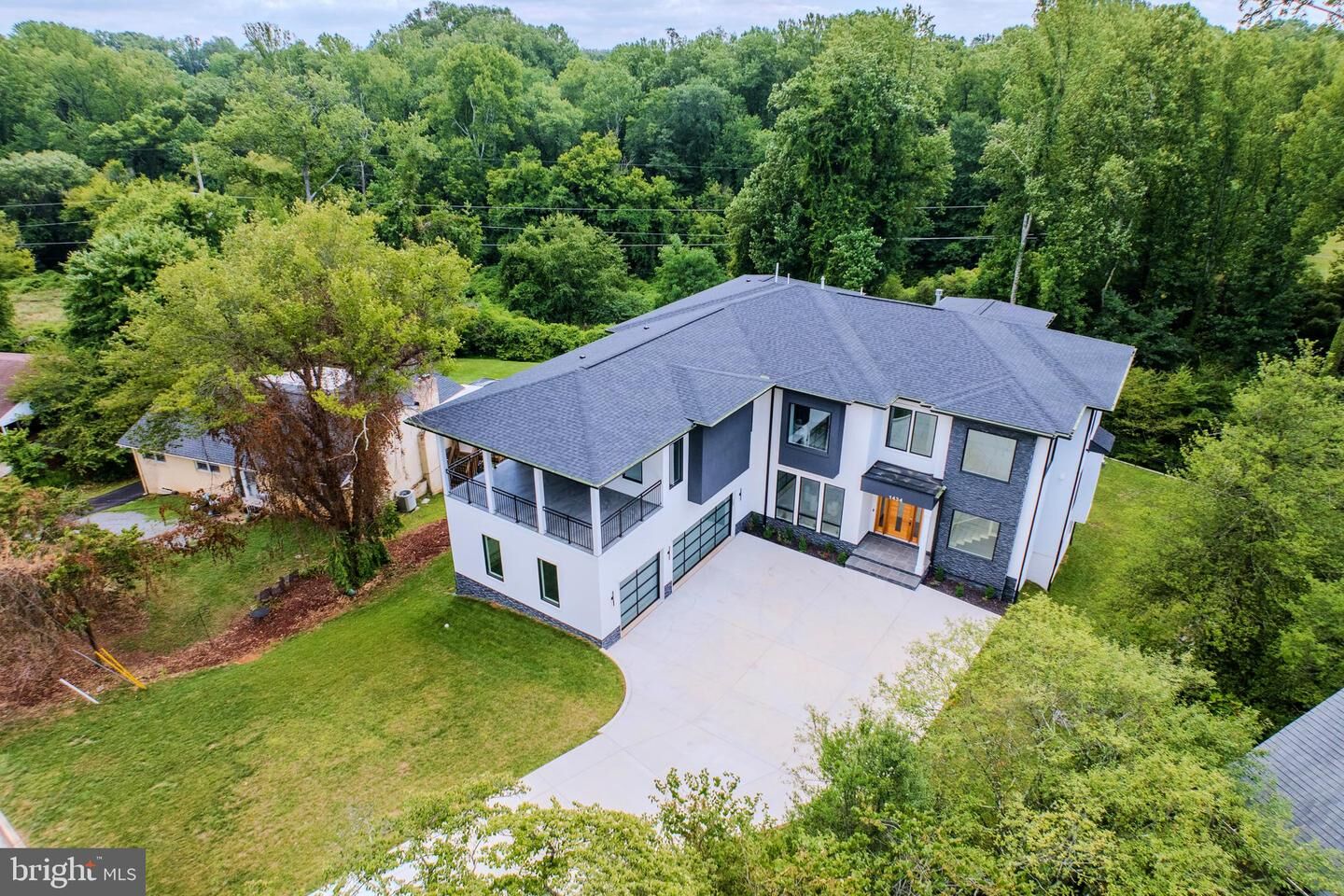 Property Photo: 1434 Waggaman Circle VA 22101