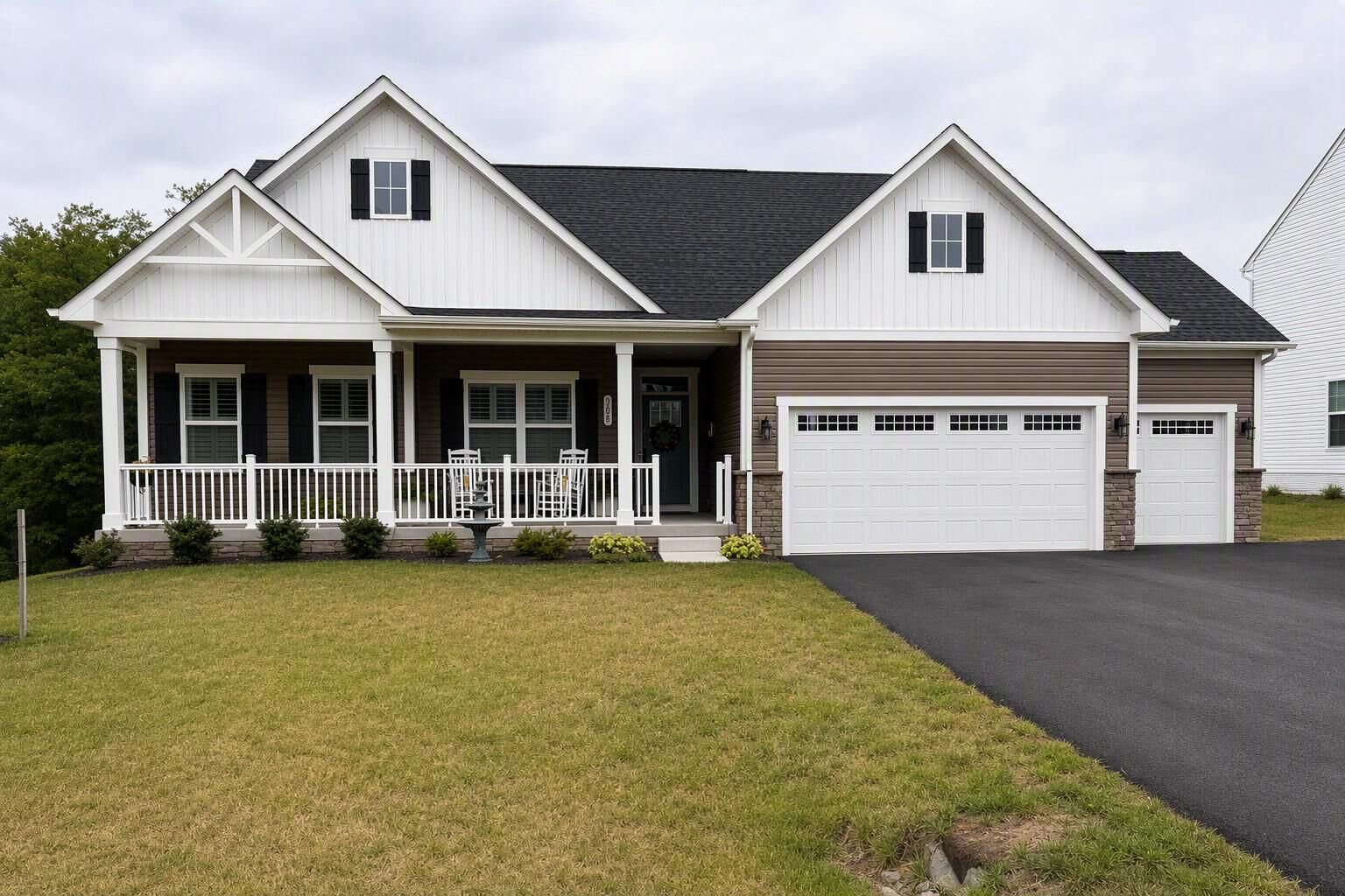 Property Photo:  1601 Shannon Drive S  PA 17225 