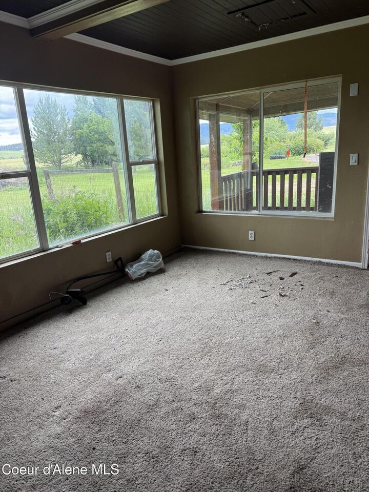 Property Photo:  103 2nd St  ID 83870 