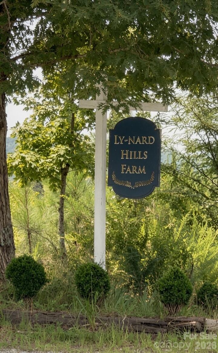 Property Photo: 350 Vick Russell Lane NC 28722