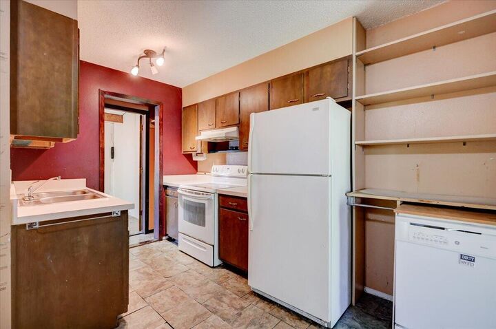 Property Photo:  3418 Harcourt Drive  IA 50010 