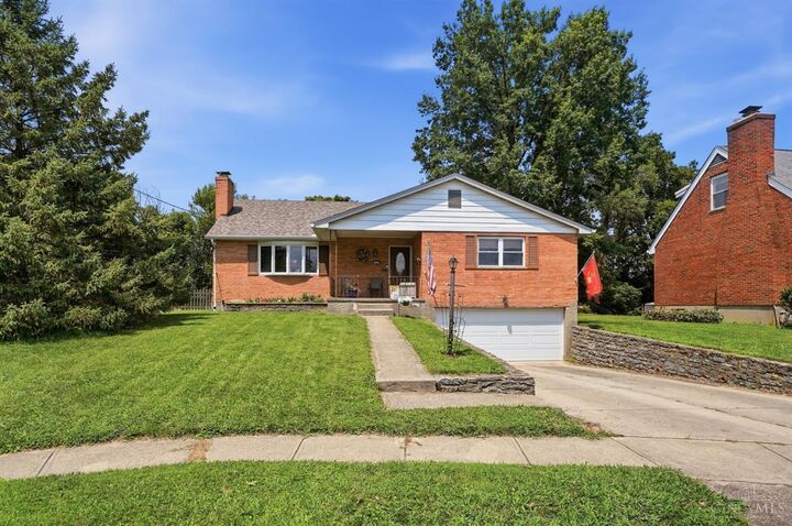Property Photo: 4486 Pinecroft Drive OH 45211