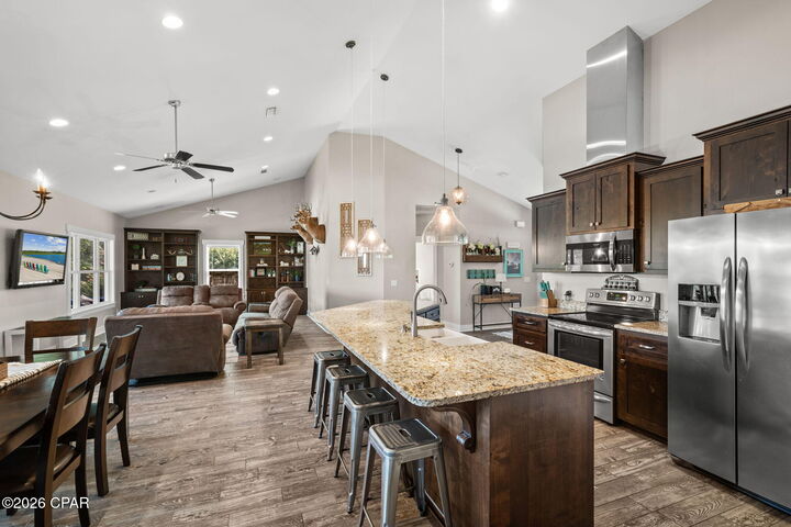 Property Photo: 2970 Woodymarion Drive FL 32428