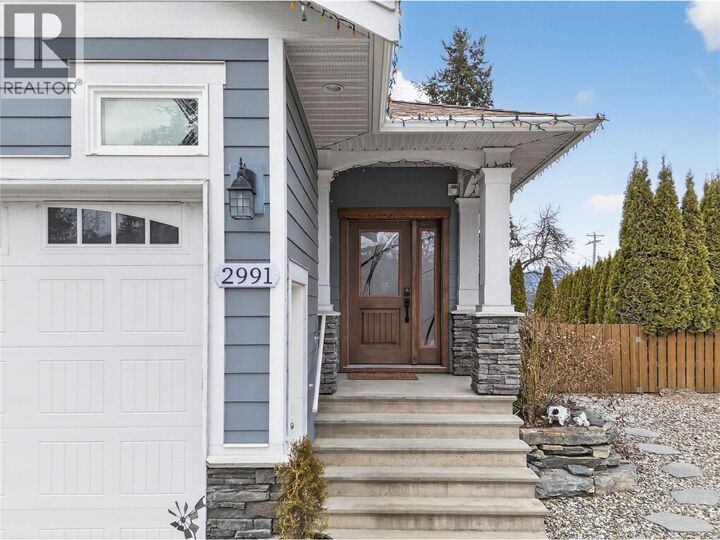 Property Photo: 2991 7 Avenue Northeast BC V1E 2S7