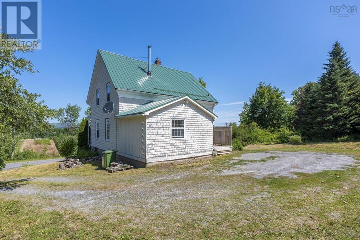 Property Photo: 4902 Highway 1 NS B0P 1V0
