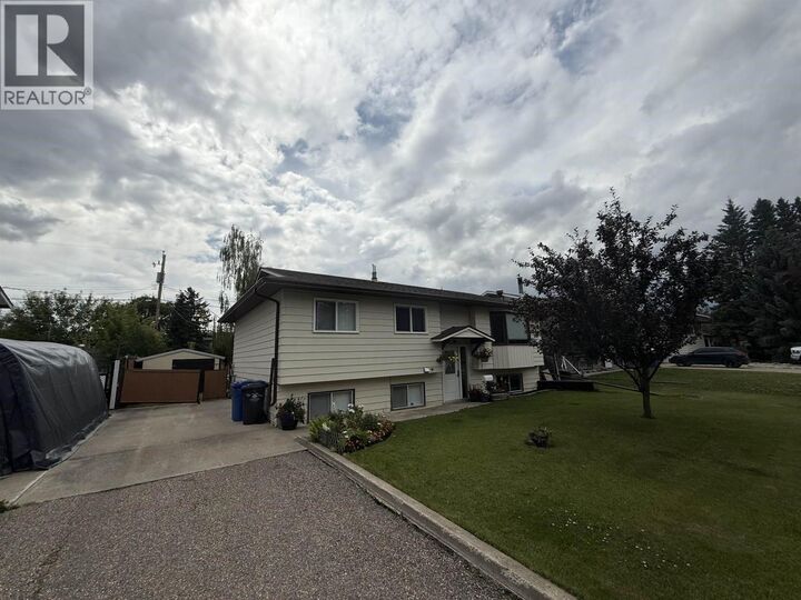 9111 117 Avenue — photo 1
