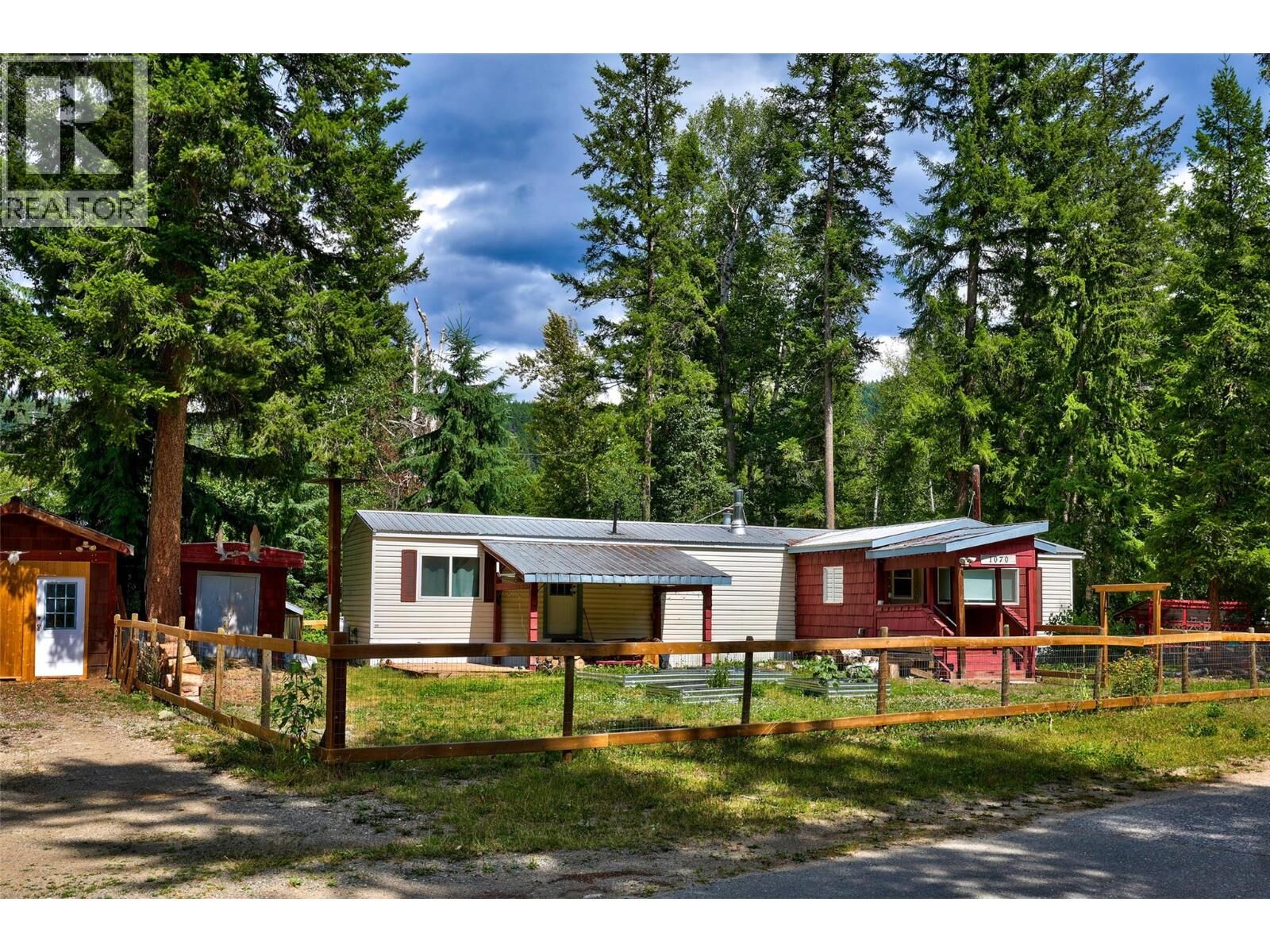 Property Photo:  1070 Scott Drive  BC V0E 1N1 