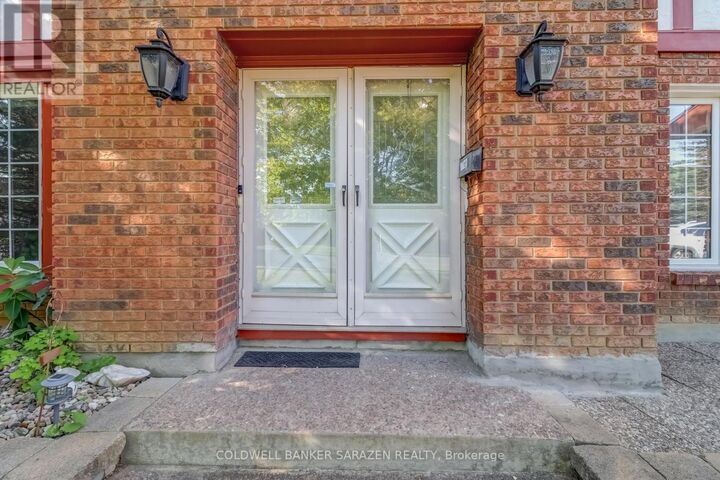 Photo de la propriété: 1035 Plante Drive ON K1V 9E5