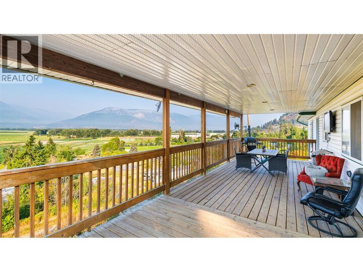 Photo de la propriété:  4840 Lower Wynndel Road  BC V0B 2N1 