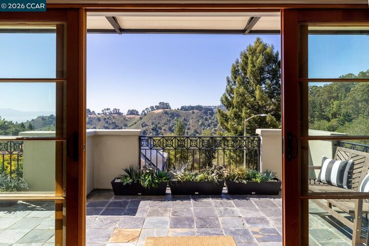 Property Photo: 7174 Norfolk Rd CA 94705