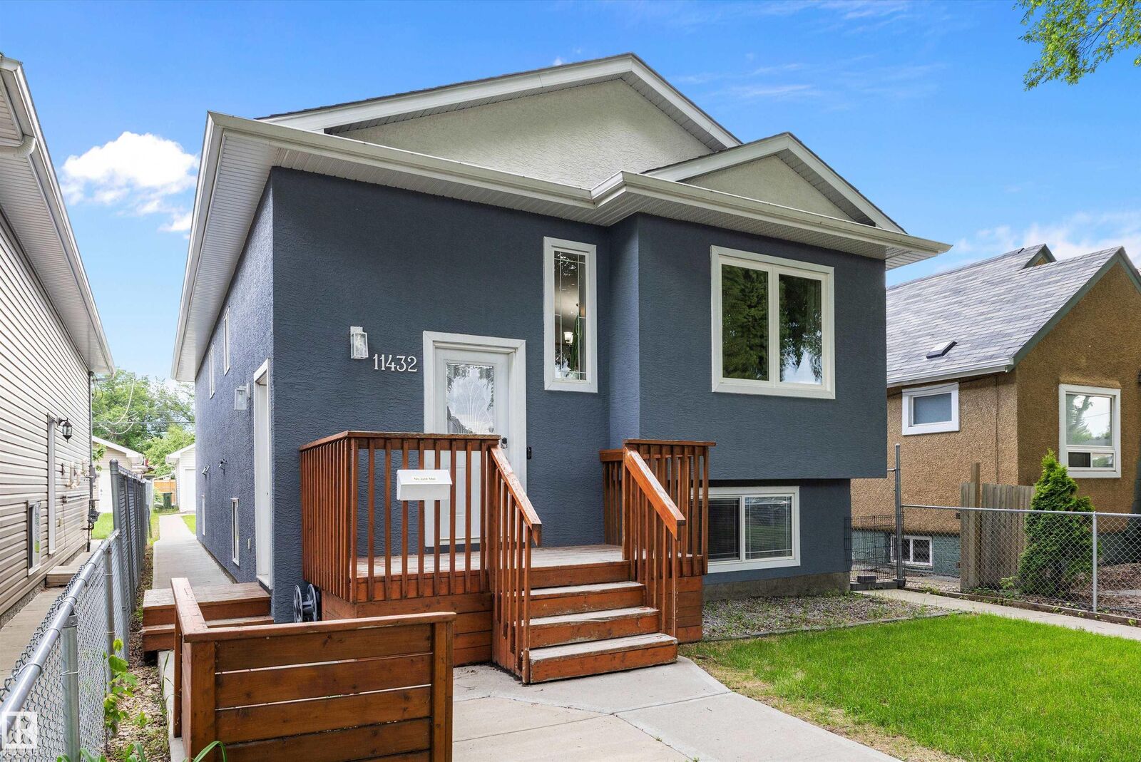 Property Photo:  11432 87 Street NW  AB T5B 3M1 