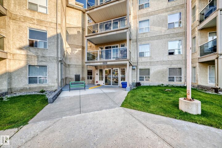 Property Photo: 9760 174 Street NW 201 AB T5T 6J4