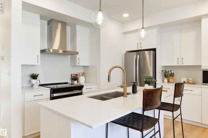 Property Photo:  323 Rankin Drive  AB T8N 8C7 