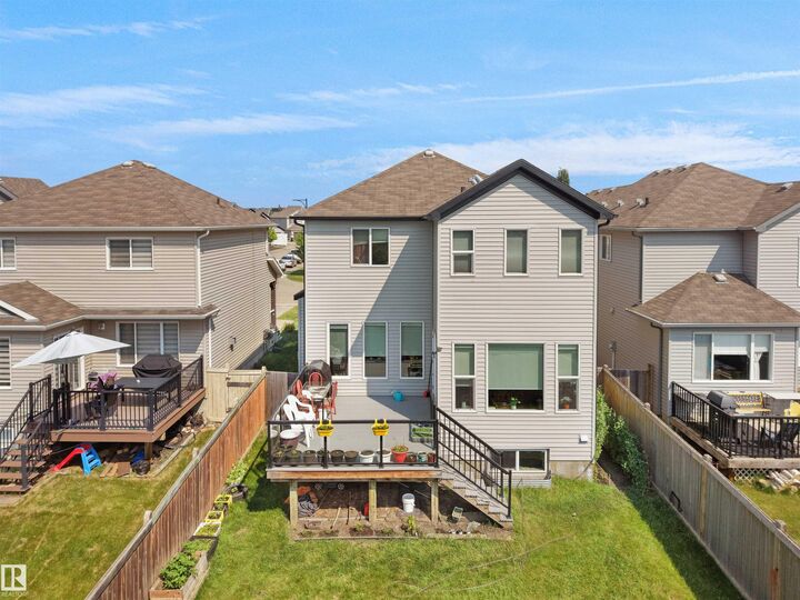 1716 60 Street SW — photo 1