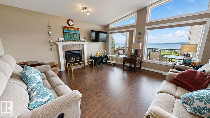Property Photo: 39 Culmac Road AB T0E 2B0