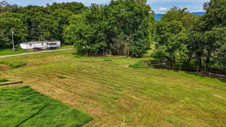 Property Photo: 810 Ketner Cove Road TN 37397
